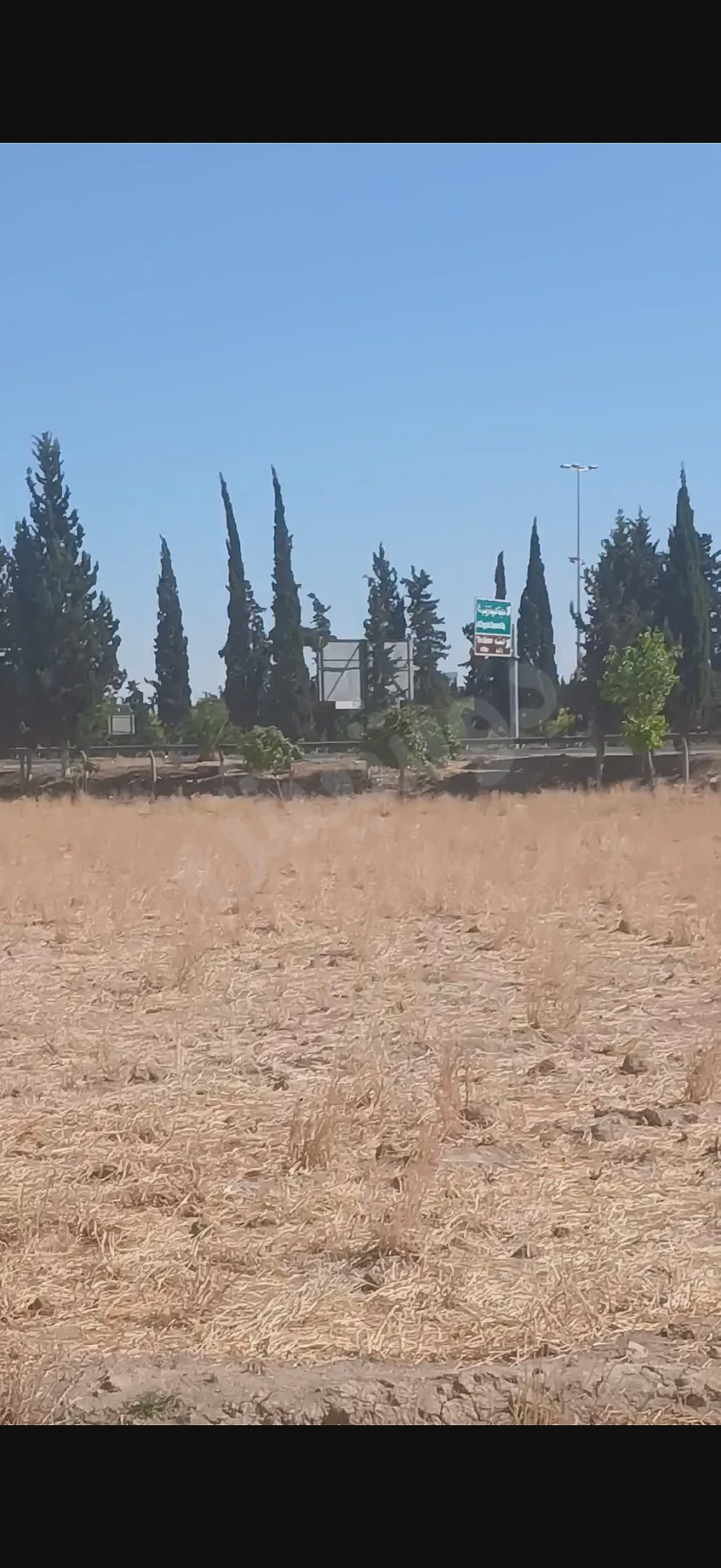 للبيع ارض طريق لمطار دمشق جسر 4 مساحة10دنم طابو سعر دنم 200الف $